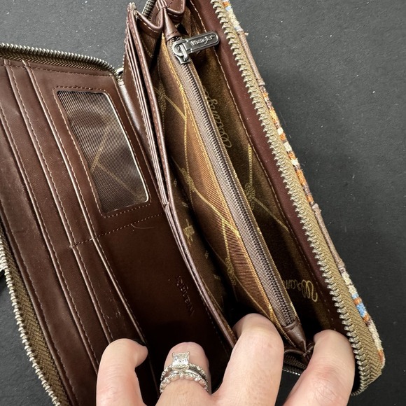 Montana West × Wrangler Wristlet Western Wallet Boho Aztec - Picture 6 of 8
